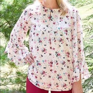 NWT-What’s up buttercup women’s top size S